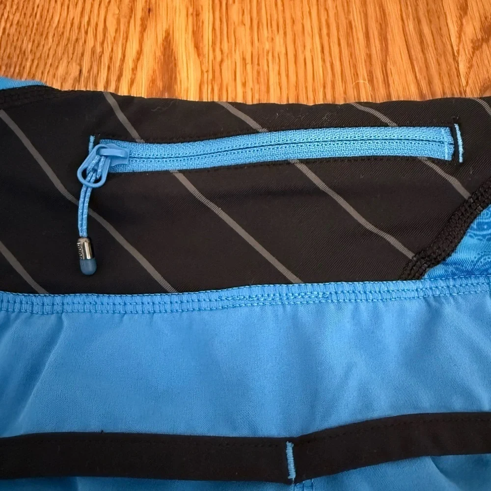 Lululemon Run Speed Short Cornflower Blue Black Quilt Lined Size 10
